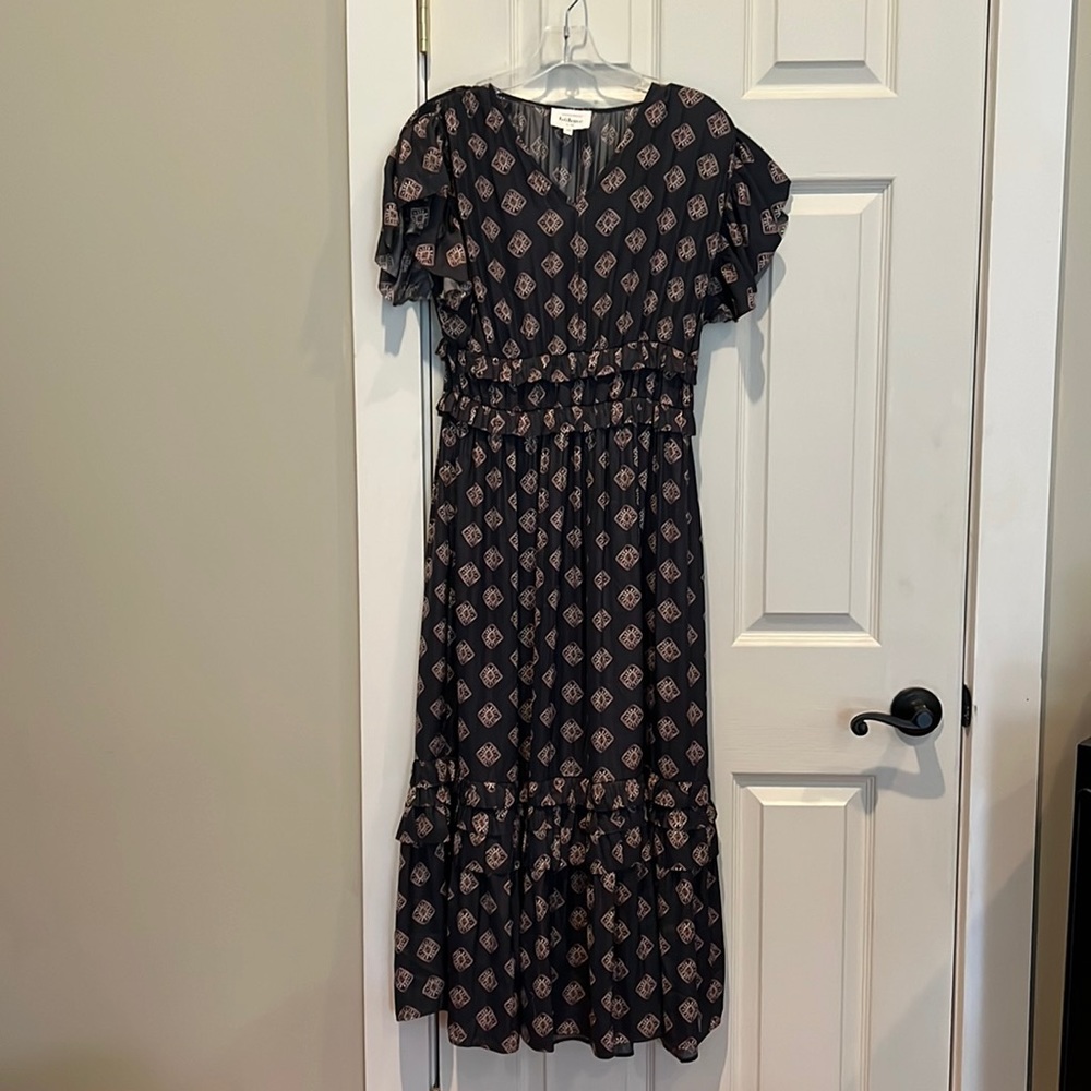 Gorgeous maxi dress.